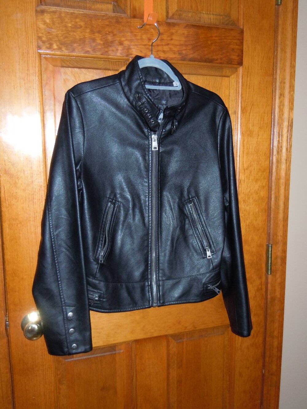 LEVIS WOMENS BLACK FAUX LEATHER JACKET SZ MED EUC